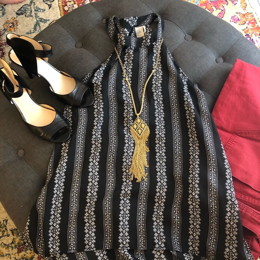 Classically patterned halter blouse